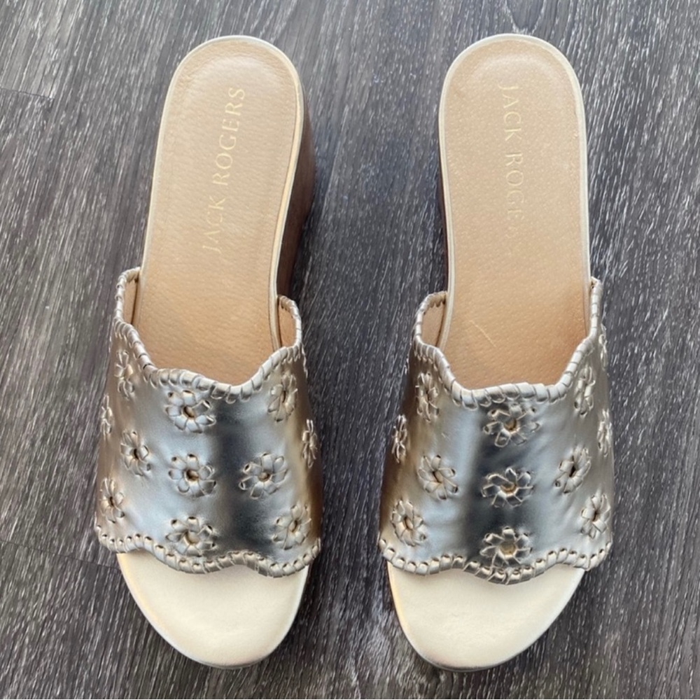 NEW. Jack Rogers Rory Wedge sandals. Made in Brazil.
Size 10